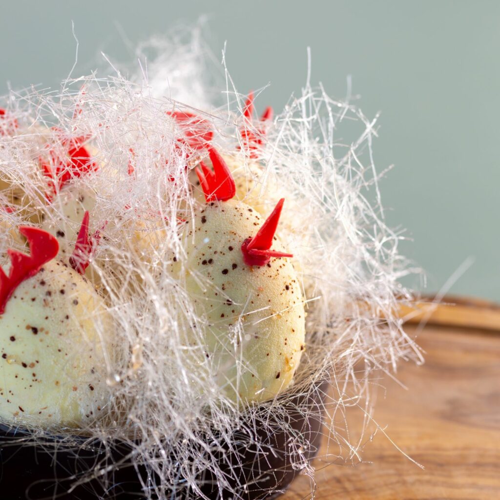 desserts glacés avec oeufs chocolats